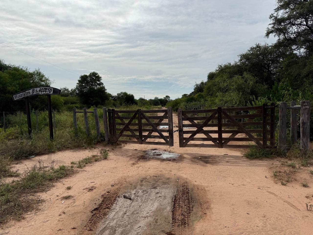 ESTABLECIMIENTO EN CHIRIGUANOS 
